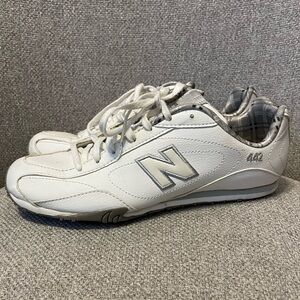 NEW BALANCE- 442 Sneakers low profile White size 9